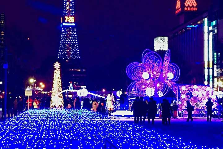 【日帰りバス】サッポロのイルミネーションいいとこ取り！気軽に回る半日観光コース ～車内も楽しく！バスガイド付!!～